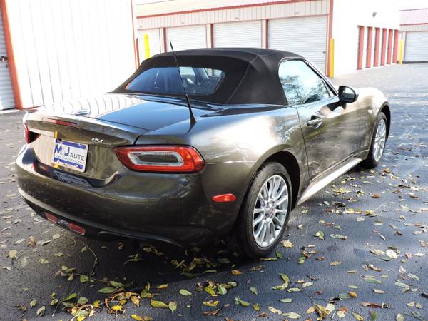 2017 Fiat 124 Spider Classica Convertible - - by for sale in Hartford, WI – photo 7