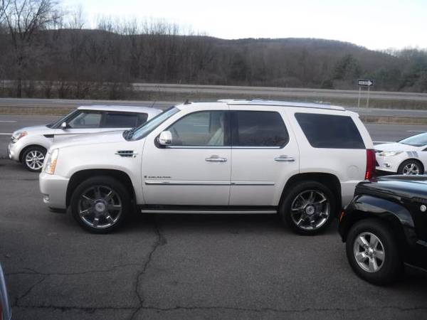 2007 Cadillac Escalade AWD 4dr - cars & trucks - by dealer - vehicle... for sale in Vestal, NY – photo 24