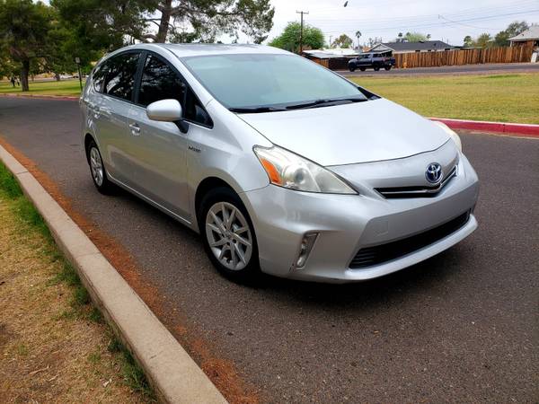 2012 Toyota Prius v CLEAN TITLE NO MECHANICAL ISSUES DRIVES LIKE NEW for sale in Phoenix, AZ – photo 3