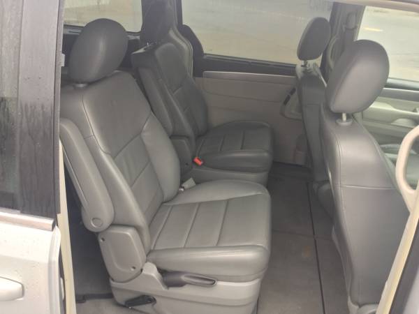 2009 Volkswagen Routan SEL - For Sale for sale in Worcester, MA – photo 21