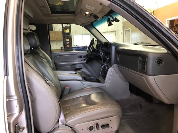 **2005 CHEVROLET TAHOE LT 4WD 3RD ROW SEAT** for sale in Cambridge, MN – photo 8