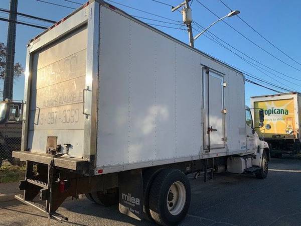 2007 HINO 18 FOOT REFRIGERATED -REEFER VAN - cars & trucks - by... for sale in Massapequa Park, NY – photo 4