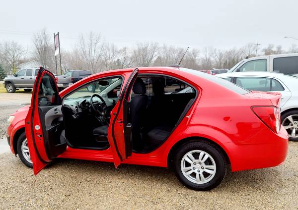 2015 Chevrolet Sonic LT - cars & trucks - by dealer - vehicle... for sale in Neenah, WI – photo 5