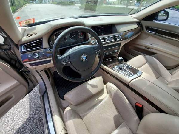 2009 BMW 7 series 750li super clean rides amazing we finance for sale in Lawnside, DE – photo 9