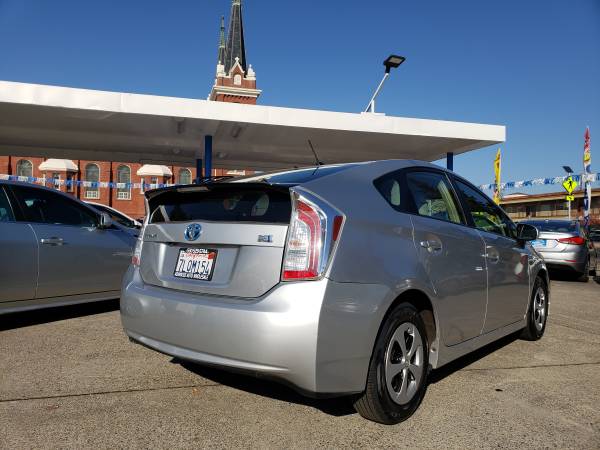 ** 2015 TOYOTA PRIUS - cars & trucks - by dealer - vehicle... for sale in Red Bluff, CA – photo 3