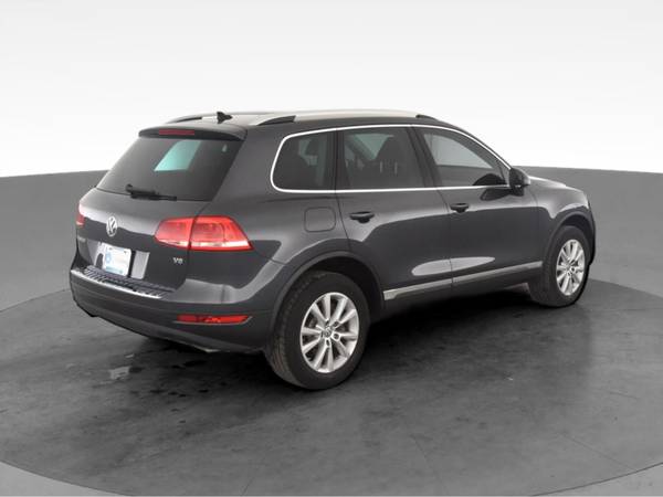 2014 VW Volkswagen Touareg V6 Sport SUV 4D suv Gray - FINANCE ONLINE... for sale in Chicago, IL – photo 11