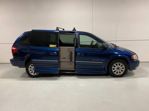 Wheelchair Accessible Dodge Chrysler Town & Country for sale in Palmer, AK – photo 4
