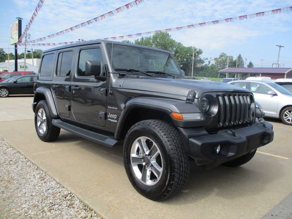 2018 Jeep Wrangler Unlimited Sahara 4x4 4dr SUV (midyear release)... for sale in Mount Pleasant, IA – photo 7