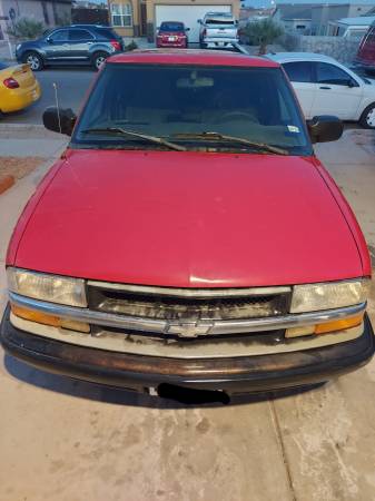 1998 CHEVROLET S10 - cars & trucks - by owner - vehicle automotive... for sale in El Paso, TX – photo 2