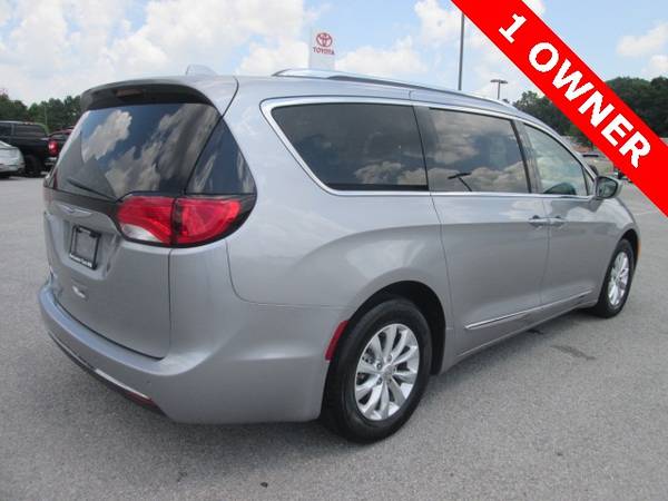 2018 Chrysler Pacifica Touring L mini-van Silver for sale in ROGERS, AR – photo 16