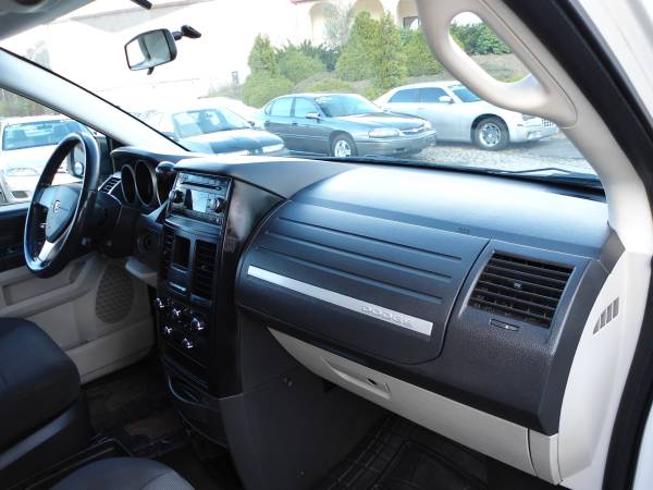 Dodge Grand Caravan Reliable Safe Van Extra Clean **1 Year... for sale in Hampstead, MA – photo 13