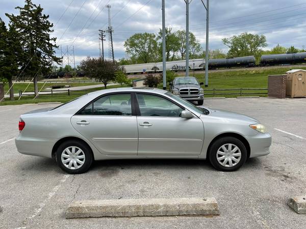 2005 TOYOTA CAMRY LE - - by dealer - vehicle for sale in Merriam, MO – photo 4
