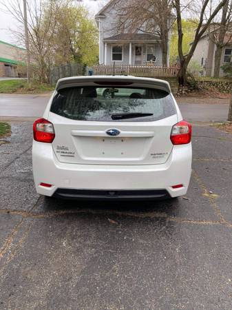Subaru impreza limited 2014 AWD hatchback Super clean - cars & for sale in Kalamazoo, MI – photo 3