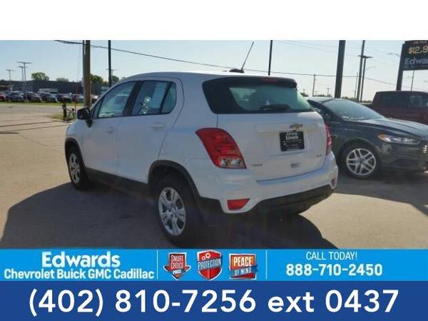 2018 Chevrolet Trax wagon LS (Summit White) for sale in Council Bluffs, IA – photo 8
