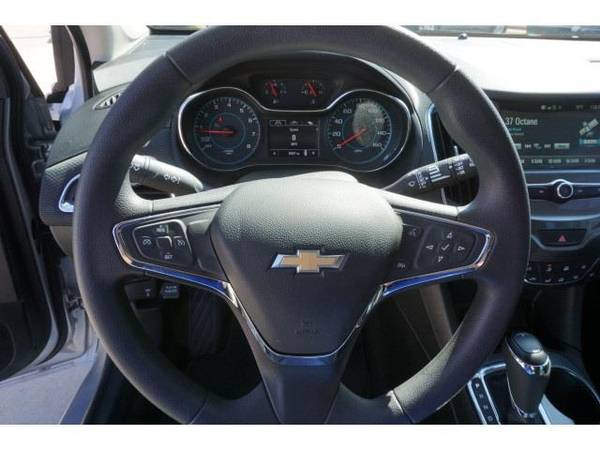 2018 Chevrolet Cruze LT - hatchback for sale in Ardmore, TX – photo 14