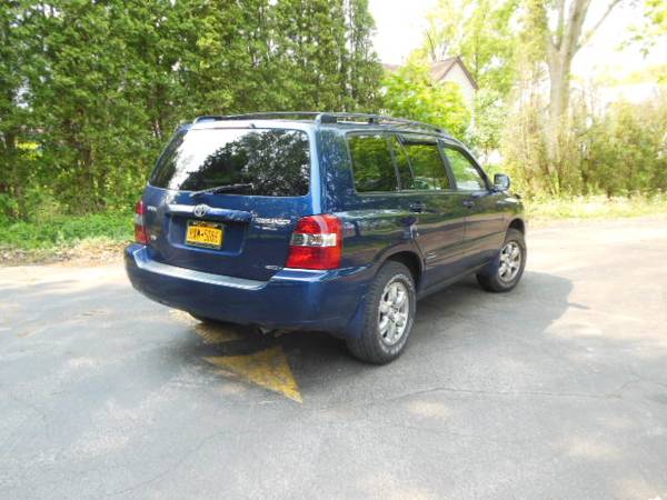 2005 Toyota Highlander * Low Miles * Moving Must Sell * for sale in Hilton, NY – photo 4