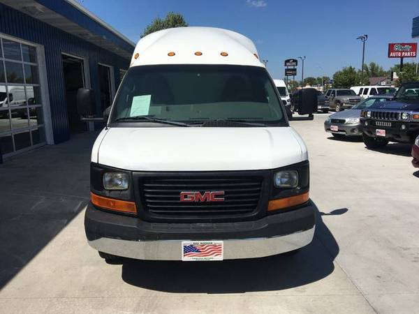 ★★★ 2011 GMC Savana 3500 Unicell / ONLY 62k Miles! ★★★ for sale in Grand Forks, MN – photo 3
