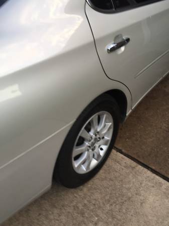 SILVER 2004 Lexus ES330 interior and exterior good condition - $2950 ( for sale in Houston, TX – photo 12