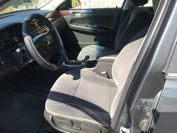 2011 Chevy Impala for sale in Riverside, MO – photo 9