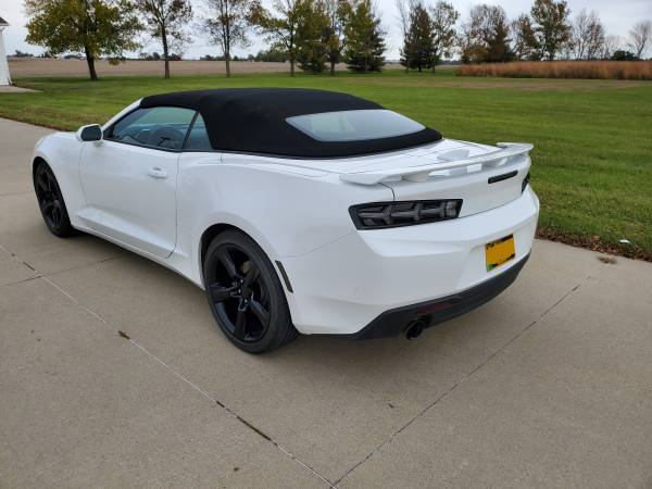 2017 Chevy Camaro Convertible V6 for sale in Indianola, IA – photo 3