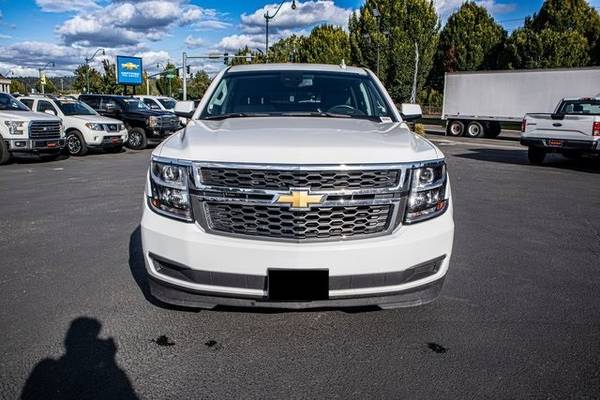 2018 Chevrolet Suburban Chevy LT 5.3L V8 4WD SUV AWD THIRD ROW for sale in Sumner, WA – photo 5