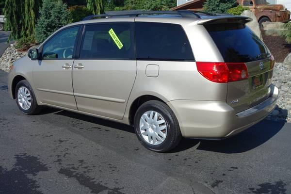 2006 Toyota Sienna LE VERY NICE CONDITION!! for sale in PUYALLUP, WA – photo 8