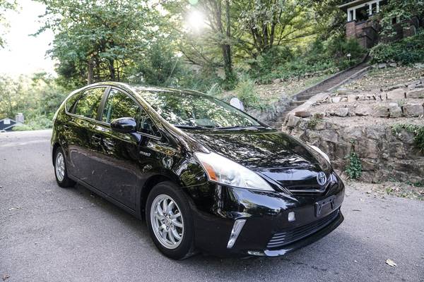 2012 Toyota Prius V for Sale (PRICE DROP)! for sale in Chattanooga, TN – photo 2