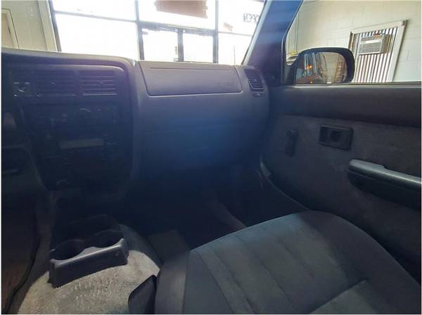2000 Toyota Tacoma Xtracab SR5 - - by dealer - vehicle for sale in Bremerton, WA – photo 16