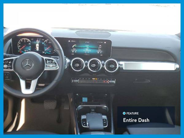 2020 Mercedes-Benz GLB GLB 250 4MATIC Sport Utility 4D suv White for sale in Kansas City, MO – photo 24