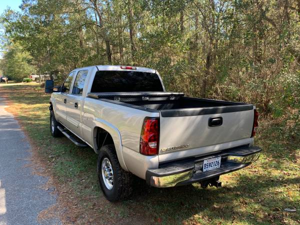 2007 Chevy Duramax 4x4 - cars & trucks - by owner - vehicle... for sale in Ocean Springs, MS – photo 2