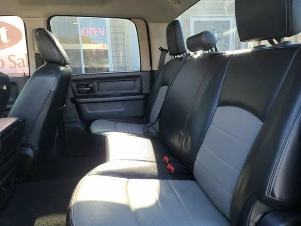 2014 RAM 1500 4WD Crew Cab 140.5 Express - cars & trucks - by dealer... for sale in Kokomo, IN – photo 12