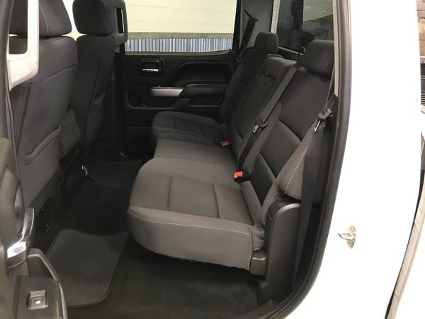 2018 CHEVROLET SILVERADO 1500 LT 4WD! 1 OWNER! CLEAN CARFAX! 29.9K MI! for sale in Norman, KS – photo 12