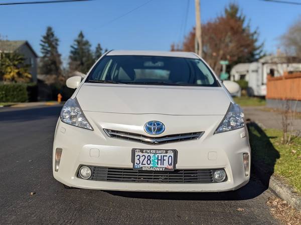 2012 Toyota Prius V 5 - cars & trucks - by owner - vehicle... for sale in Portland, OR – photo 2