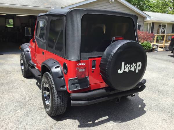 2001 Jeep Wrangler Sport automatic, excellent shape with exrtas for sale in Jeannette, PA – photo 3
