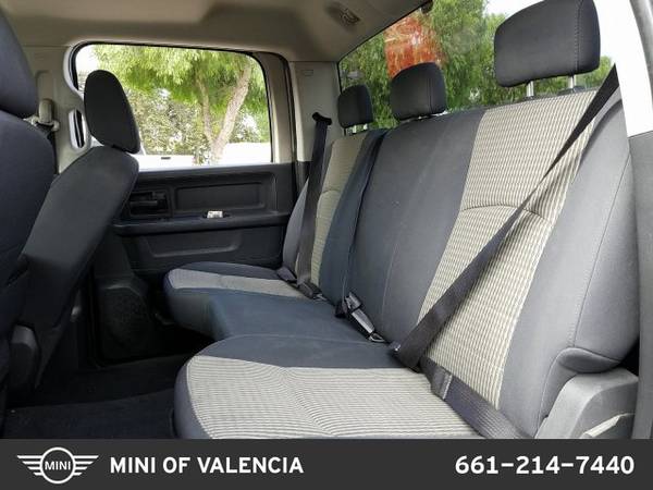 2009 Dodge Ram 1500 ST SKU:9S806521 Crew Cab for sale in Valencia, CA – photo 16