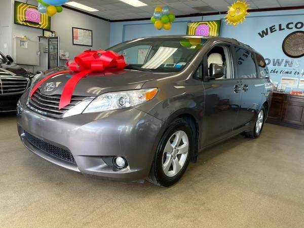 2015 Toyota Sienna 5dr 7-Pass Van LE AAS FWD (Natl) Guaranteed for sale in Inwood, NJ – photo 4