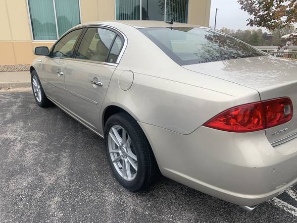 2007 Buick Lucerne - cars & trucks - by owner - vehicle automotive... for sale in Smithville, MO – photo 7
