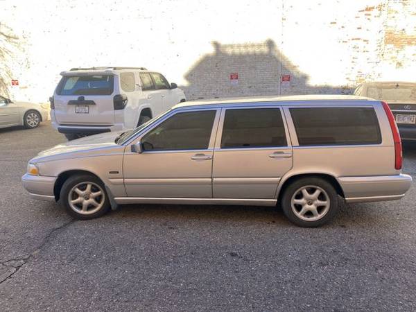 1998 Volvo V70 - Ice Cold A/C & Hot Heat - cars & trucks - by dealer... for sale in Fort Collins, WY – photo 5