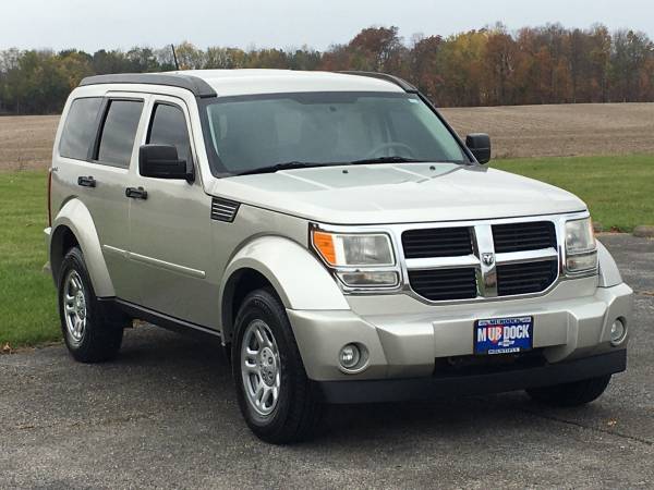 2009 Dodge Nitro 4X4 Southern Truck $7950 - cars & trucks - by... for sale in Chesterfield Indiana, IN – photo 4