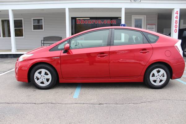 2011 Toyota Prius *Excellent Fuel Economy* - cars & trucks - by... for sale in Mount Clemens, MI – photo 3
