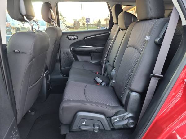 2019 Dodge Journey SE 3rd ROW SEAT ** CLEAN TITLE ** - cars & trucks... for sale in Omaha, NE – photo 14