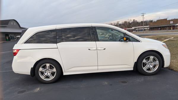Honda Odyssey - Touring 2011-by owner - cars & trucks - by owner -... for sale in Cannon Falls, MN – photo 5