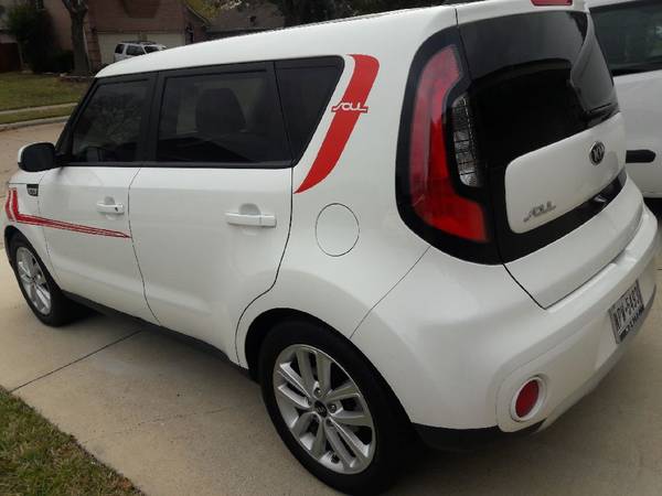 2018 Kia Soul Plus - cars & trucks - by owner - vehicle automotive... for sale in Mansfield, TX – photo 3