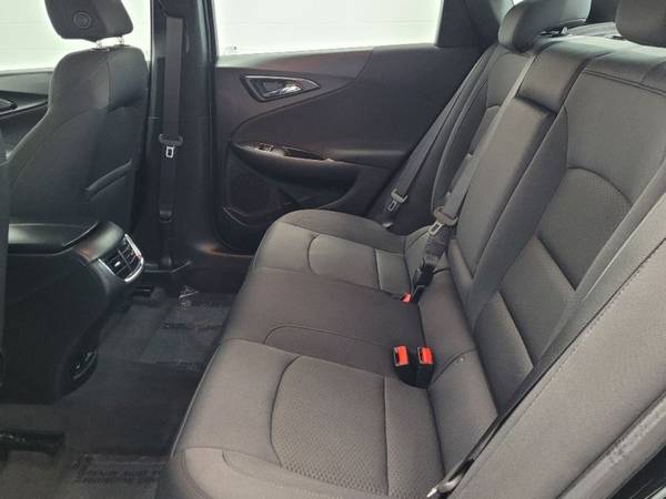 2017 Chevrolet Malibu LT-45k miles - Back up camera - Keyless entry! for sale in Silvis, IA – photo 5