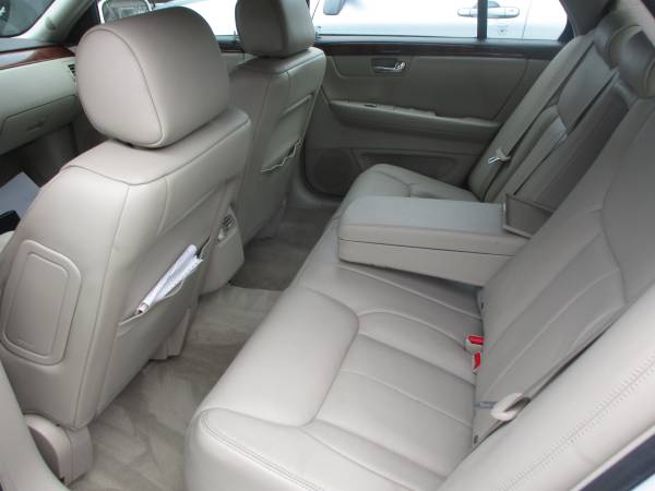 2007 CADILLAC DTS PEARL WHITE, BEAUTIFUL CAR - - by for sale in North Ridgeville, OH – photo 12