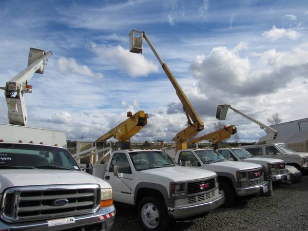 1995 Boom Bucket Truck Low Price 9, 999 - - by dealer for sale in Pacific, WA – photo 10