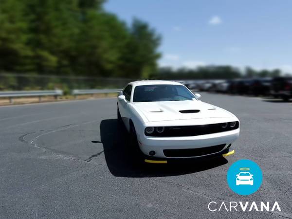 2019 Dodge Challenger R/T Scat Pack Coupe 2D coupe White - FINANCE -... for sale in Sarasota, FL – photo 16