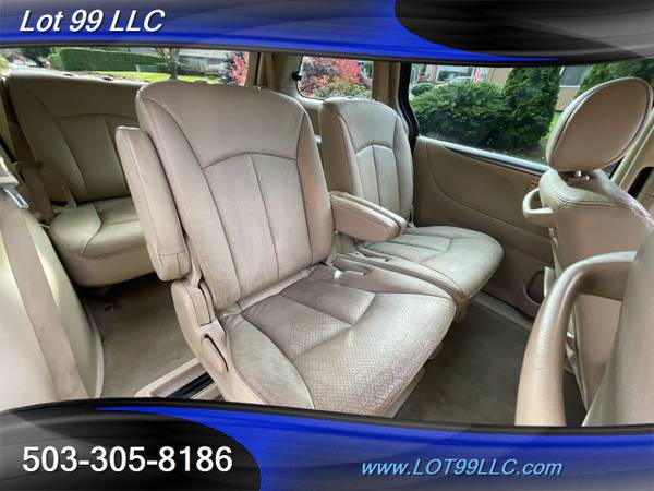 2004 Mazda MPV Minivan Leather Power Doors DVD Entertainment System for sale in Milwaukie, OR – photo 17