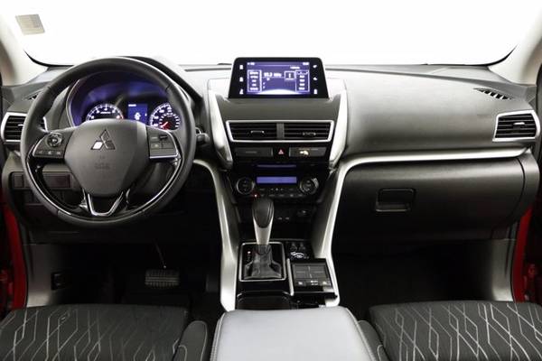 HEATED SEATS! CAMERA! 2018 Mitsubishi ECLIPSE CROSS SUV AWD 4WD for sale in Clinton, AR – photo 5