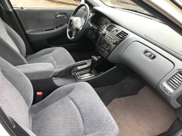 2001 HONDA ACCORD LX One Owner **92000** miles CALL/TEXT - cars &... for sale in Dundee, OR – photo 18